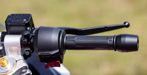 N7150040 Handle Bar Comp R N7150040 Tvs Apache Rr310 310 product image
