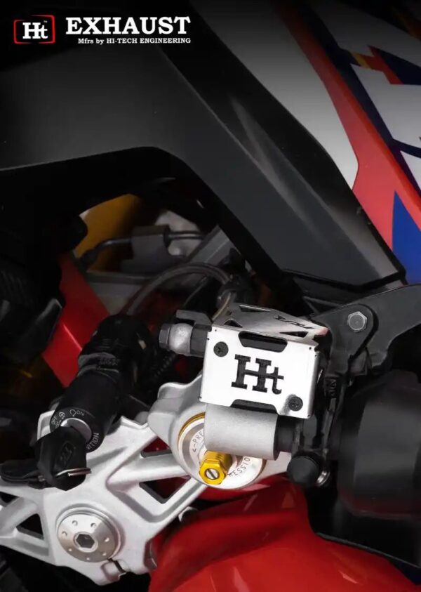 RR310 Front Disc Oil Tank Cap Apache