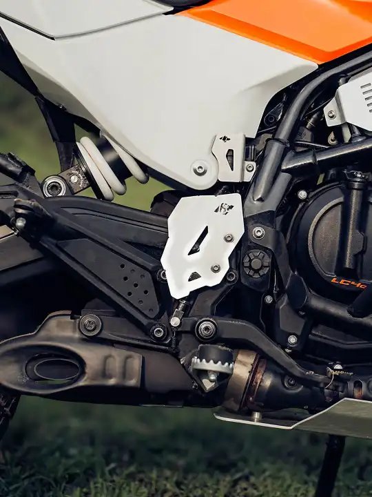 legundary-ktm-adv-390-2025-model-titan-master-cylinder-guard-silver KTM ADV 390 2025 Master Cylinder Guard Silver