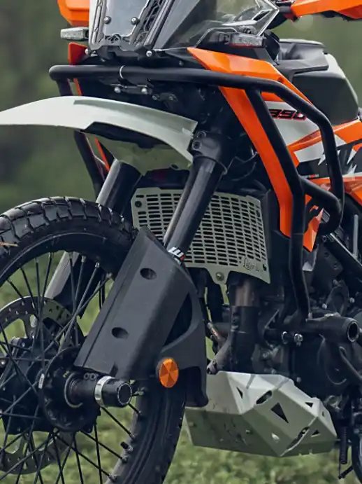 legundary-ktm-adv-390-2025-model-vector-radiator-grill-silver KTM ADV 390 2025 Vector Radiator Grill Silver