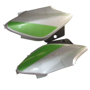 side-panel-cover-hero-splendor-i-smart-silver-green-bike Hero Splendor i Smart Side Panel Cover